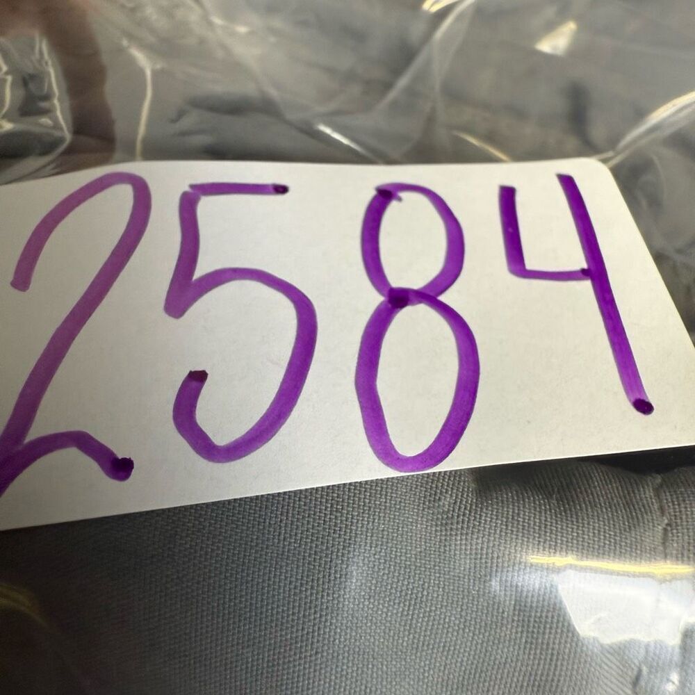 REI Men's Size XL Grey 8" Inseam Cargo Style Bermuda Shorts Outdoors Hiking Work - Picture 8 of 8